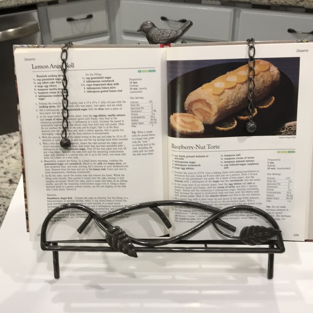 Kirkland’s Metal Bird Recipe Holder - Picture 4 of 5